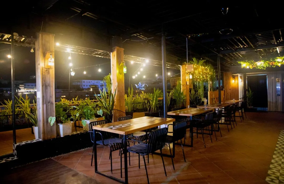 Sunshine Boutique Hotel Phu My Hung-1