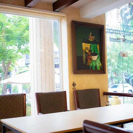 Sunshine Boutique Hotel Phu My Hung-2